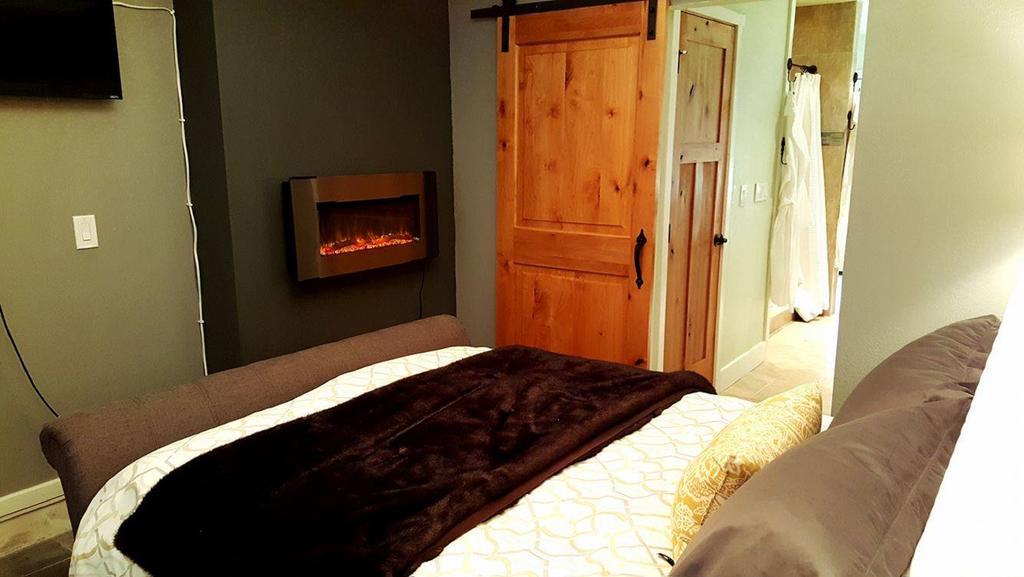 The Well Made Bed & Breakfast Chelan Exterior photo