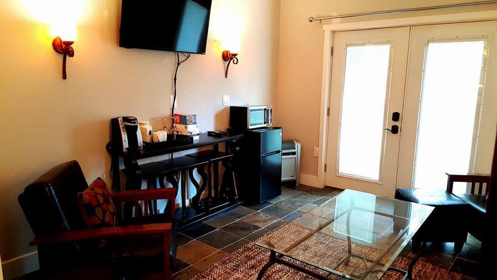 The Well Made Bed & Breakfast Chelan Exterior photo