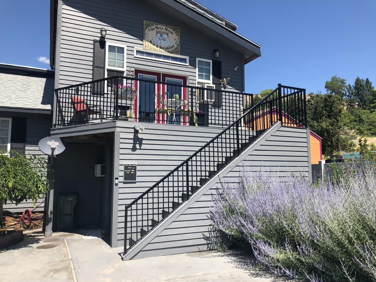 The Well Made Bed & Breakfast Chelan Exterior photo